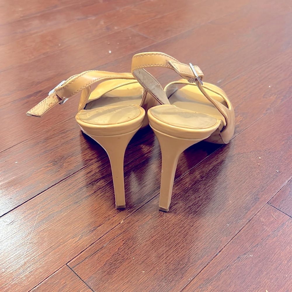 Ann Taylor Slingback